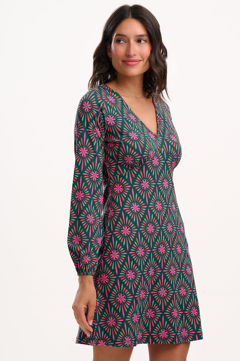 unusual ladies dresses Why do fashion models wear weird dresses? The use of unusual clothing and accessories serves as a way to make the collection stand out and demonstrate the designer's artistic expression. The outfits