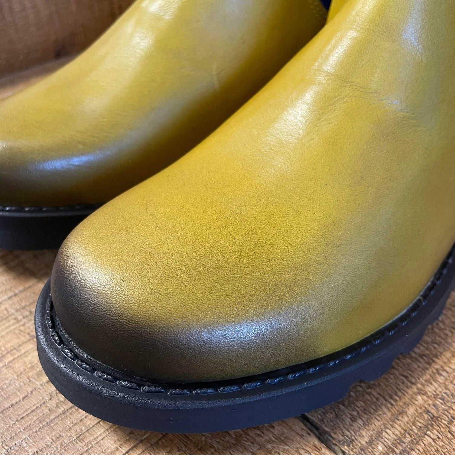Fly London Salv Yellow & Blue Chelsea Boots – Captain Jellyfish